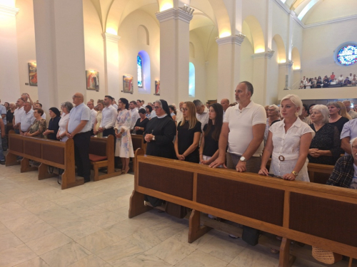FOTO: Šćitski vikar fra Tomislav Vidović proslavio mladu misu