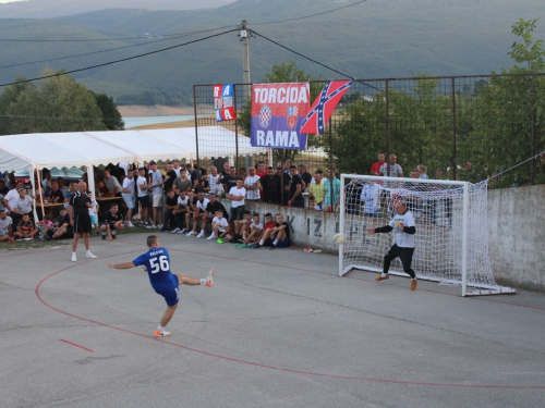 FOTO: 'Proslap' pobjednik turnira u Ripcima