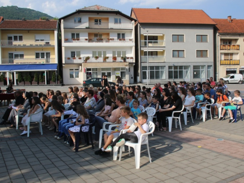 FOTO: U Prozoru održan XI festival duhovne glazbe 'Djeca pjevaju Isusu'