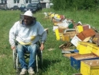Vandali uništili 40 košnica u pčelinjaku 100-postotnog invalida