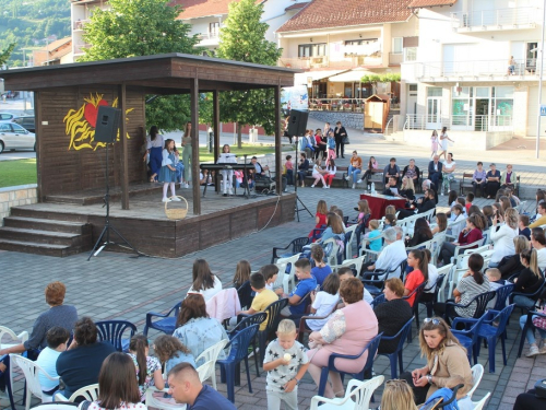 FOTO: U Prozoru održan dječji festival 'Djeca pjevaju Isusu'