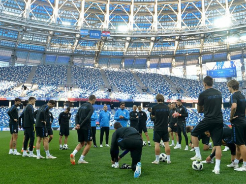 'Vatreni' i 'Gauči' odradili trening u Nižnji Novgorodu