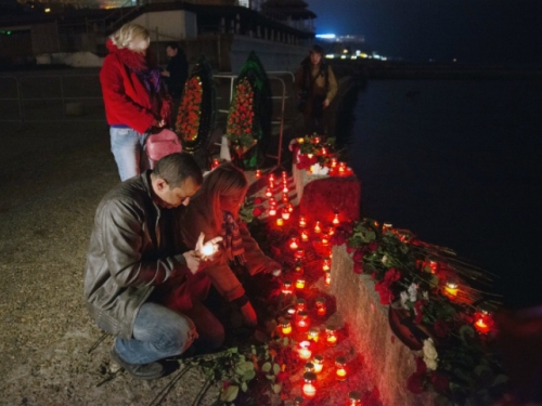 Rusija žaluje za žrtvama zrakoplovne nesreće
