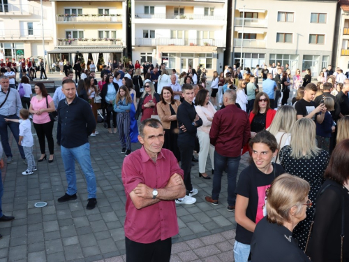 FOTO/VIDEO: Matura 2022. - Defile mladosti na ulicama Prozora