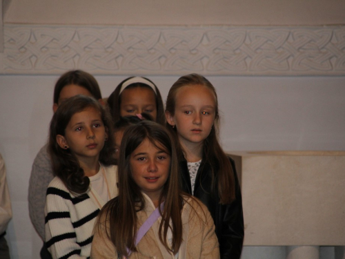 FOTO: Blagoslov prvašića u župi Prozor