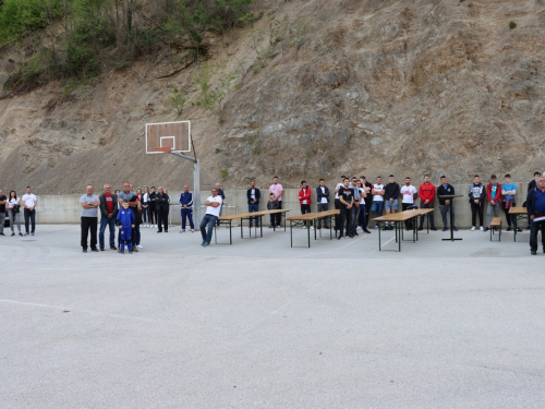 FOTO: Na Ustirami svečano otkriven spomenik poginulim i nestalim braniteljima