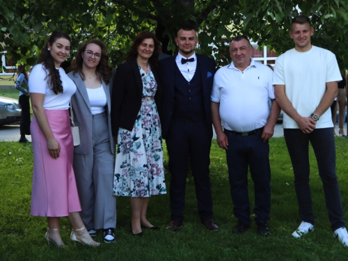 FOTO/VIDEO: Matura 2024. - Defile mladosti na ulicama Prozora