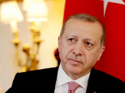 Njemački mediji: Erdogan naredio generalima da potope grčki brod ili obore avion