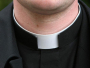 Papa Franjo omogućit će katoličkim svećenicima da se žene