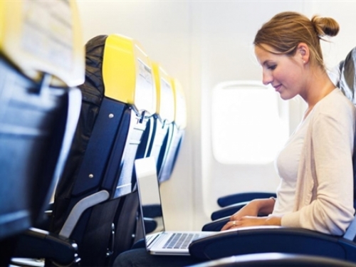 SAD će zabraniti unošenje laptopa u kabine zrakoplova na svim letovima?