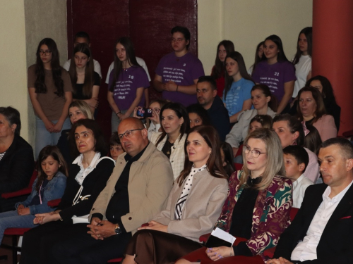 FOTO: Svečano obilježen Dan OŠ Marka Marulića Prozor