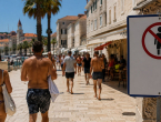 Nova pravila na dijelu primorja: Za šetanje kroz grad u kupaćem kostimu kazna do 500 eura