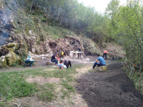 FOTO: Mala oaza u Dobroši nastala zahvaljujući Dobrošanima i koroni