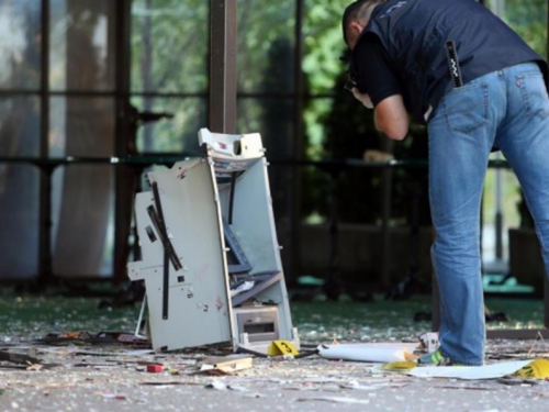 Uskoplje: Eksplozivom raznijeli bankomat