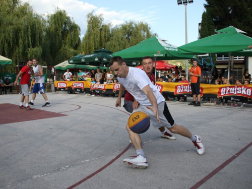 FOTO: Počeo turnir u uličnoj košarci ''Streetball Rama 2017.''