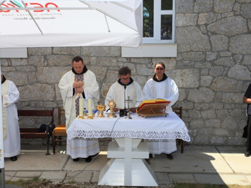 FOTO: Proslava sv. Ante u Zvirnjači