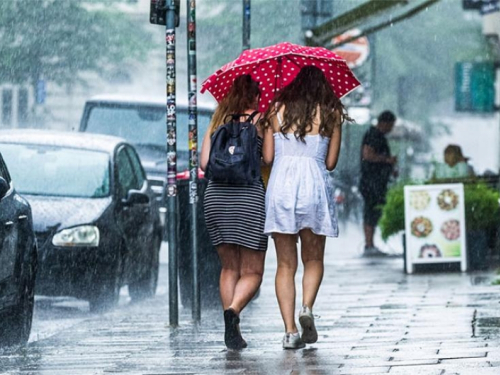 Pljuskovi i grmljavina, lokalno moguće jače grmljavinsko nevrijeme