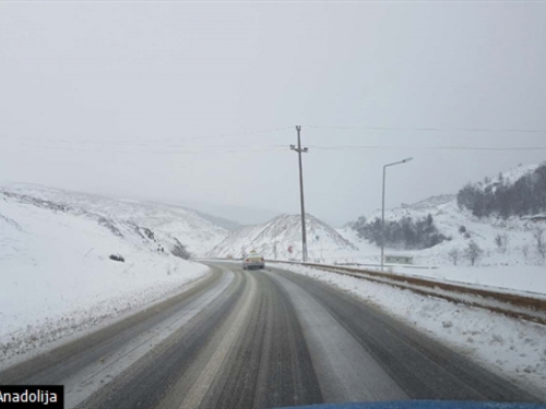 Crveno upozorenje zbog temperatura ispod -20 stupnjeva