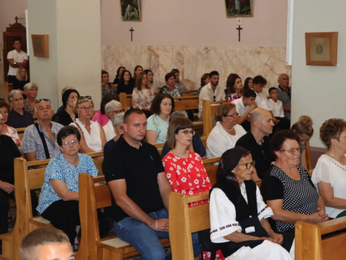 FOTO: Fra Ivo Tadić na Šćitu proslavio 25 godina svećeništva