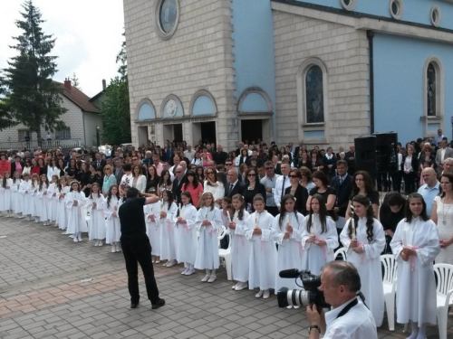 FOTO: Prva pričest u župi Prozor