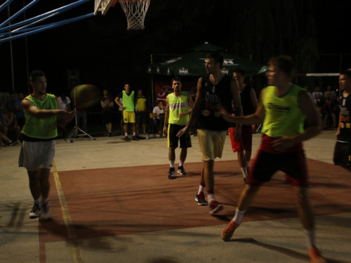 FOTO: Binvest Lubura pobjednik 14. Streetball turnira u Prozoru