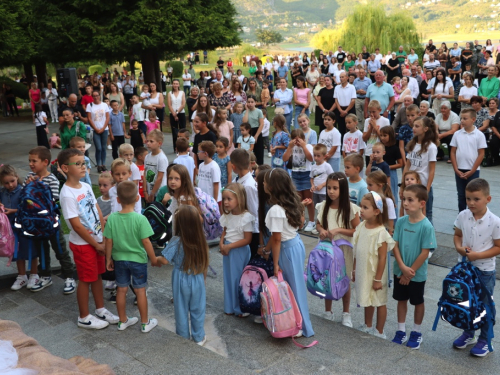 FOTO: Započela trodnevnica na Šćitu uoči Male Gospe, prvi dan posvećen školarcima
