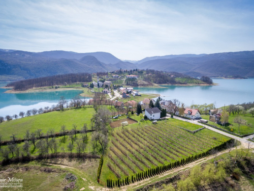 FOTO: Ramsko jezero - nezaobilazna atrakcija turistima