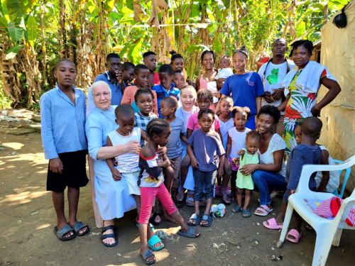 Pismo misionarki s Haitija: Djeca bez škole, kuće uništene, ali narod i dalje ne gubi vjeru