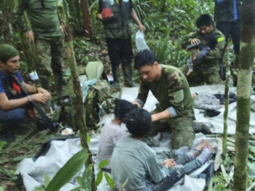 Djeca nestala u padu zrakoplova pronađena živa nakon nekoliko tjedana provedenih u džungli