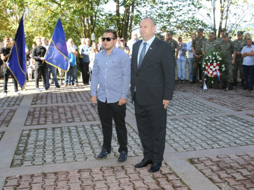 FOTO: Na Uzdolu obilježena 24. obljetnica stravičnog pokolja nad Hrvatima