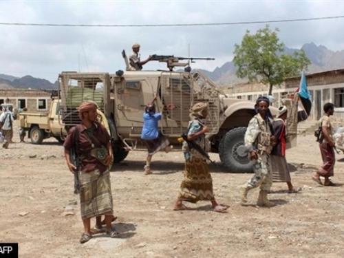Jemen: Bombaš ubio 25 ljudi