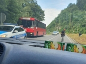 Policija RS-a prebacila autobus pun migranata skupljenih po Banja Luci prema FBiH