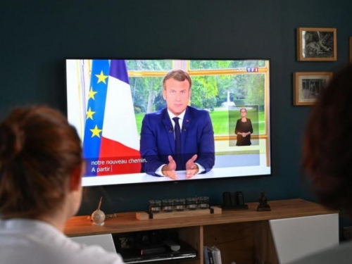 Macron proglasio prvu pobjedu protiv covida-19 i pozvao na samodostatnost Europe