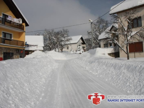 FOTO: Prisjetite se snježnog nevremena u Prozoru-Rami na današnji dan 2012.