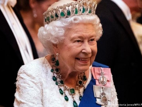Odlaskom britanske kraljice Elizabete II. odlazi i 20. stoljeće