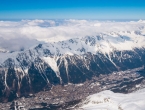 Iznad ledenjaka Mont Blanca na žičari ostalo visjeti 110 osoba, u tijeku akcija spašavanja