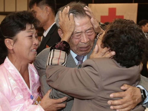 Dvije Koreje dogovorile spajanje obitelji u kolovozu