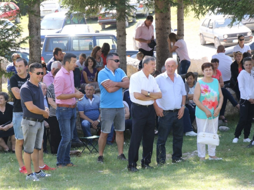 FOTO/VIDEO: Na Vran planini služena misa za poginule duvandžije