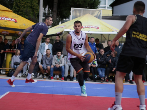 FOTO: Druga večer Streetball turnira u Prozoru