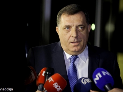 Dodik: Srpska neće provoditi odluku Ustavnog suda