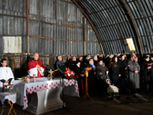 Otvorena izložba u spomen na djecu stradalu u srpskoj agresiji na Vukovar