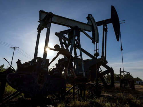 Trump želi da naftni divovi ulože milijarde u Venezuelu. Šef Exxona: To nema smisla