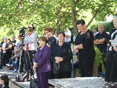 FOTO: Obilježena 28. obljetnica stradanja Hrvata na Uzdolu