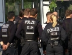 Njemačka: Muškarac nožem napao putnike u autobusu