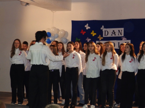 FOTO: Svečano obilježen dan OŠ fra Jeronima Vladića Ripci