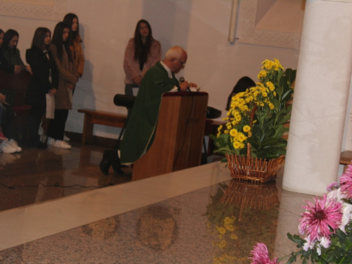FOTO: Primanje novih članova u Društvo Prijatelja Maloga Isusa