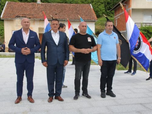 FOTO/VIDEO: Prvi susret iseljenih Uzdoljana i Dan 3. bojne brigade Rama i branitelja Uzdola