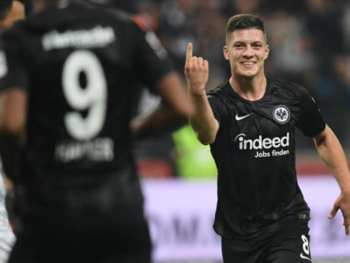 Luka Jović postigao pet golova za Eintracht