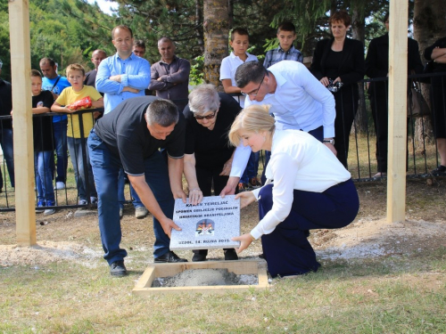 FOTO/VIDEO: Na Uzdolu obilježena 22. obljetnica stravičnog pokolja nad Hrvatima