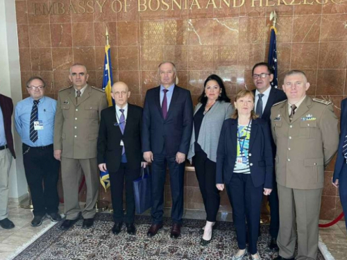 State department: Podržat ćemo nove odluke visokog predstavnika